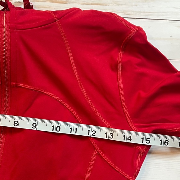 Rare Lululemon Define Jacket Red Size 6 – unworn, no tags Perfect Condition - Picture 6 of 9